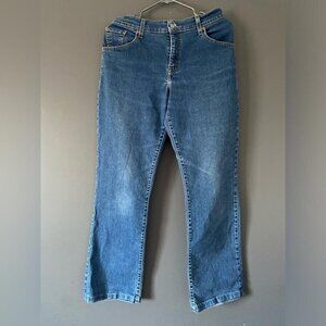 Levi’s Vintage Look Bootcut Jeans Mid-Rise Sz 8M Straight Classic